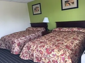 Economy Inn - Image 2