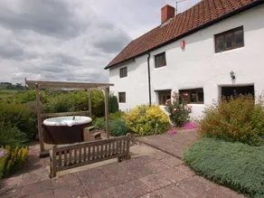 Surridge Farmhouse - Image 4