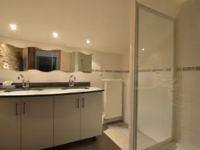 Spacious House With Sunny Garden - Image 2