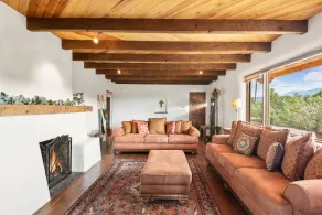 Cielo Lindo - Secluded Southwestern Retreat Within Minutes of Downtown - Image 3