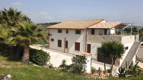 Saturn Flat In Villa Marisa With Swimming Pool - Image 4