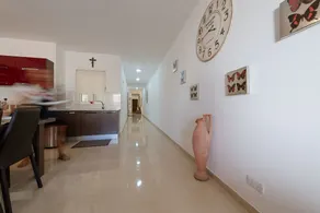 Luxury Apartment Close to the Sea - Image 3