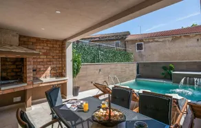 Stunning Home in Juricev Kal With Outdoor Swimming Pool, Wifi and 2 Bedrooms - Image 2