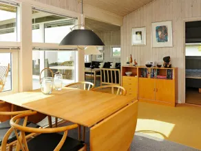Gorgeous Seaside Holiday Home in Faaborg - Image 4
