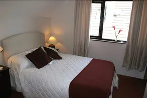 Woodview Lodge Bed & Breakfast - Image 2