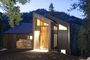 Trapper Mc Nutt Modern Mountain 4 Bedroom Home by RedAwning - Image 5