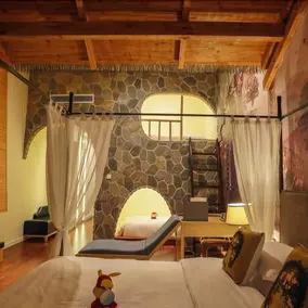 Dinosaur Resort - Image 3