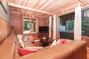 The Sonoma Treehouse 3 Bedroom Home by RedAwning - Image 2