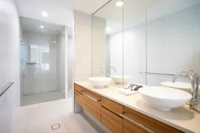 Unit 80 3 B/R Lux Ocean View - Image 5