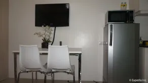 Homebound at Sea Residences Serviced Apartments - Image 4