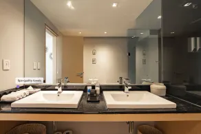 Casai Luxury Designer Apt in the Best Location - Image 4