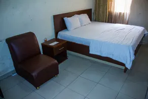 Cavitex Hotel & Suites - Image 5