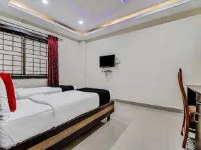 Treebo Trend Hotel Millennium Plaza - Image 5