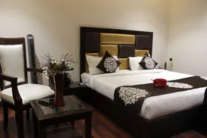 Aura Grand Residency - Image 3