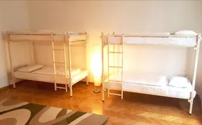 Walking Bed Budapest Hostel - Image 4