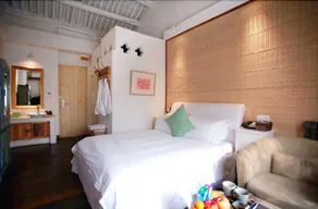 Zuoyouke Theme Hotel - Image 5