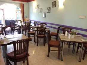 Binota Hotel - Image 5