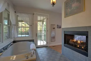 Lake Serenity - 6 Br Home - Image 3