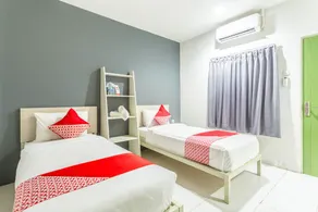 De-lima Guesthouse & Restro - Image 5