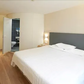 HanTing Hotel (Jinan Olympic Sports Center) - Image 2