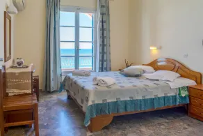 Naftis Apartments - Image 2