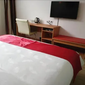 Thank you Hotel Jihuayuan Metro Station Branch - Image 3