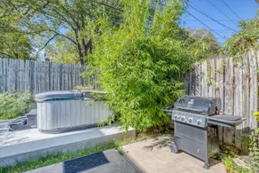 Charmer Close To Dt Austin- Large 4bd/3ba + Hottub 4 Bedroom Home - Image 4