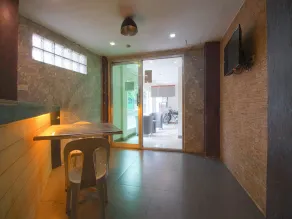 Mambaling Pension House - Image 5