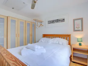 Tranquil Holiday Home in Saint Merryn With Terrace - Image 3