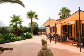 Emporium Guest House - Image 4