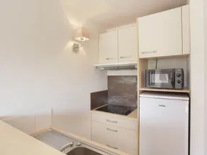 Comfortable Apartment With air Conditioning in the Luberon - Image 2