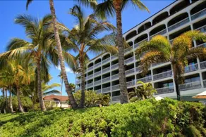 Studio retreat at Lahaina Shores with pool, hot tub, AC, and mountain views-Lahaina Shores 204 - Image 4