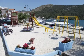 Apartments Matea - nice garden - Image 3