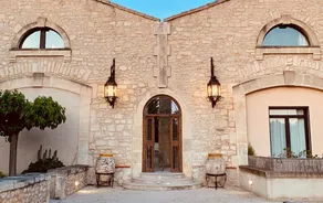 Le Clos De La Nerthe - Image 3