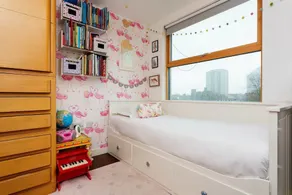 Veeve City View Apartment - Image 4