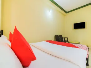 Crystal Holiday Homes by OYO Rooms - Image 2