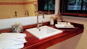 Stokers Lodge - Image 2