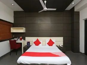 Queens Hotel of India - Image 2