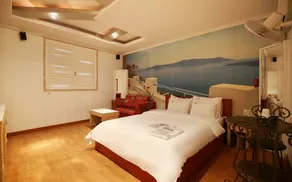 Hotel Rooky - Image 3