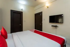 OYO 30094 Swistar Guest House - Image 3