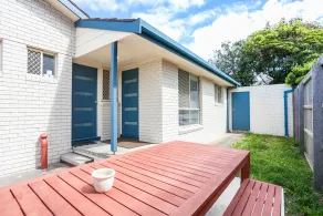 Beachfront Cottages Torquay - Image 2