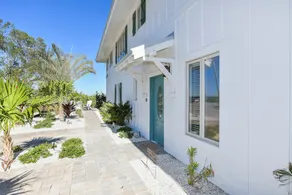 Bayside Bungalows by AMI Locals - Image 3