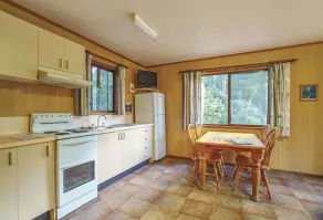 Depot Beach Cabins - Image 4