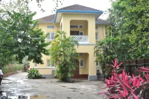 Golden Guest Inn - Image 2