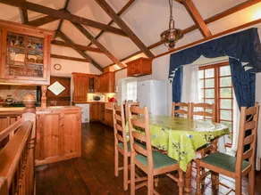 Treveth Barn - Image 2