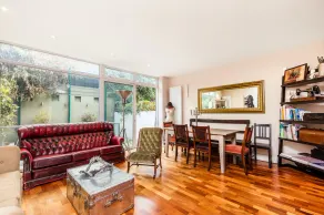 Muse Haus Riverside - Image 4