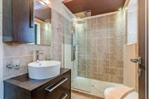 Luxury Villa in Kera - Image 4
