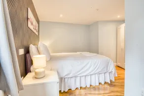 Exclusive 2 Bedroom Apartment Centrally Located in Lincoln Free Wifi Toiletries and Hairdryer - Image 5