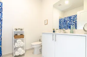 The Sunnyside Glamorous Home 4BR New MIA - Image 4