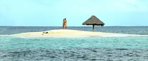 David's Beach Hotel - Image 2